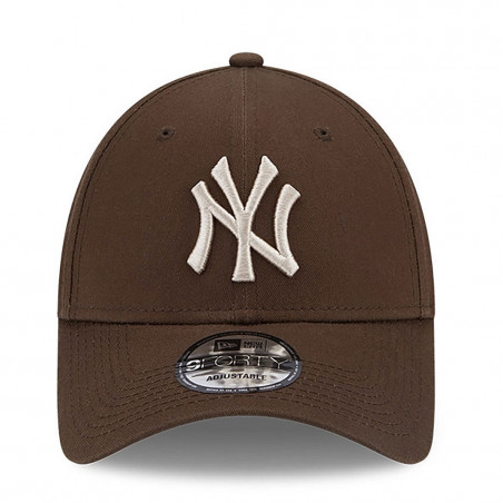 9FORTY New York Yankees MLB League Essential "Brown"