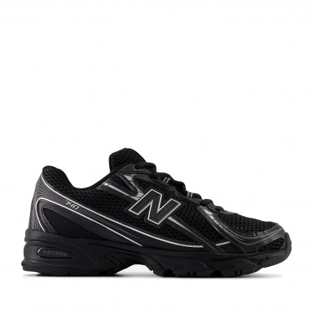 740 "Black / Silver Metallic"